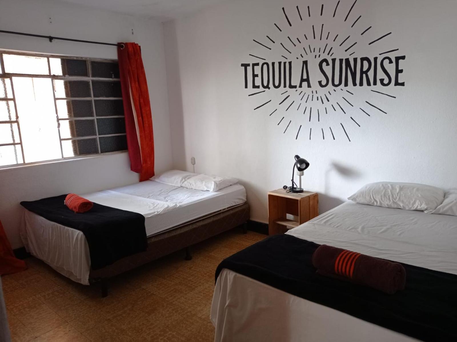 Tequila Sunrise Hostel 危地马拉 外观 照片